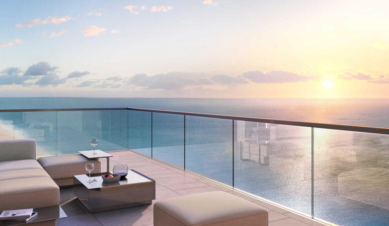 Dubai_Properties_Balcony